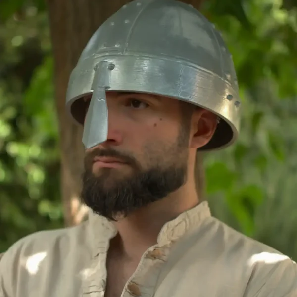 réplica de yelmo spangenhelm altomedieval